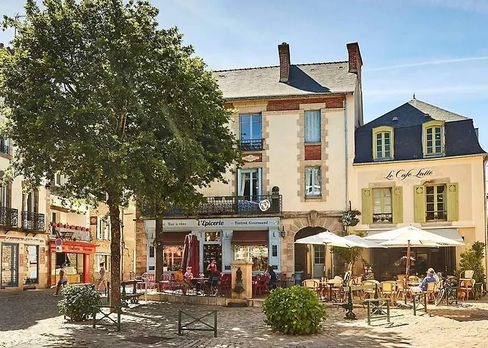 * Le Chamarelle * Hyper Centre Auray *